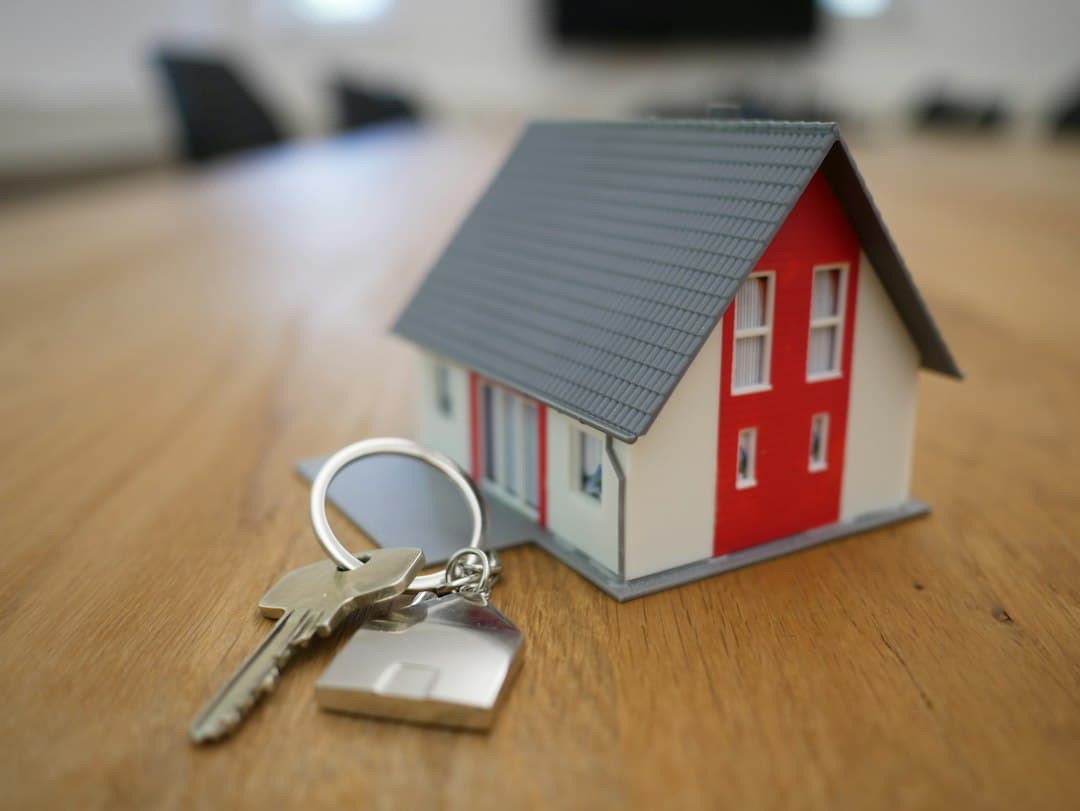 Más de la mitad del mundo retrasa tener hijos por el costo de la vivienda
